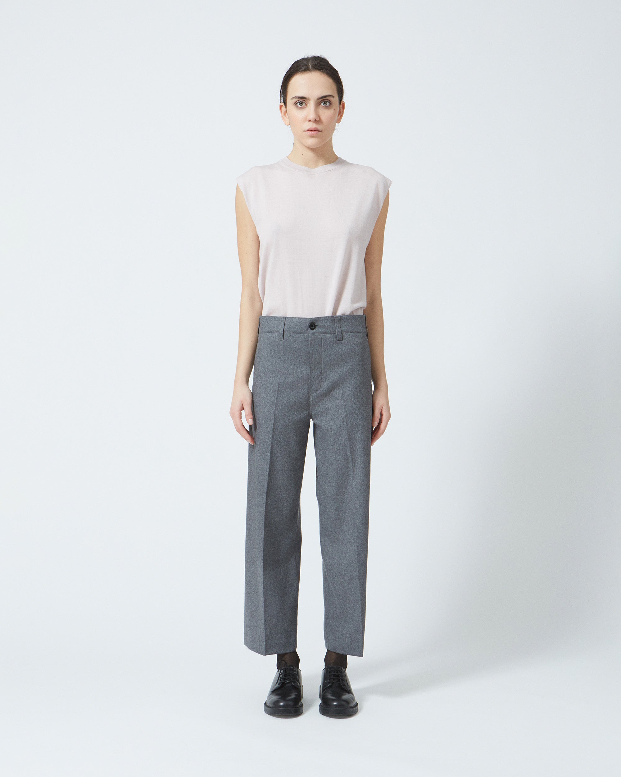 Due pantaloni fianco intero